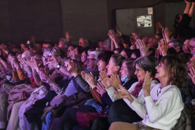 Agrandir l'image 52 sur 64, fenêtre modale