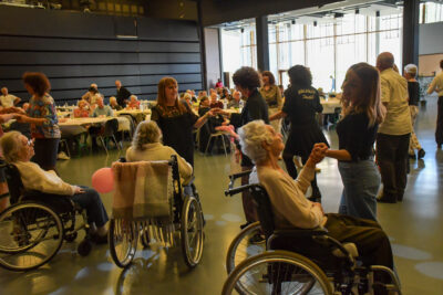 Agrandir l'image 5 sur 18, fenêtre modale