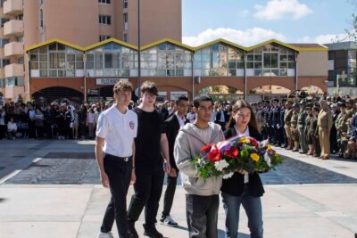 Agrandir l'image 15 sur 25, fenêtre modale